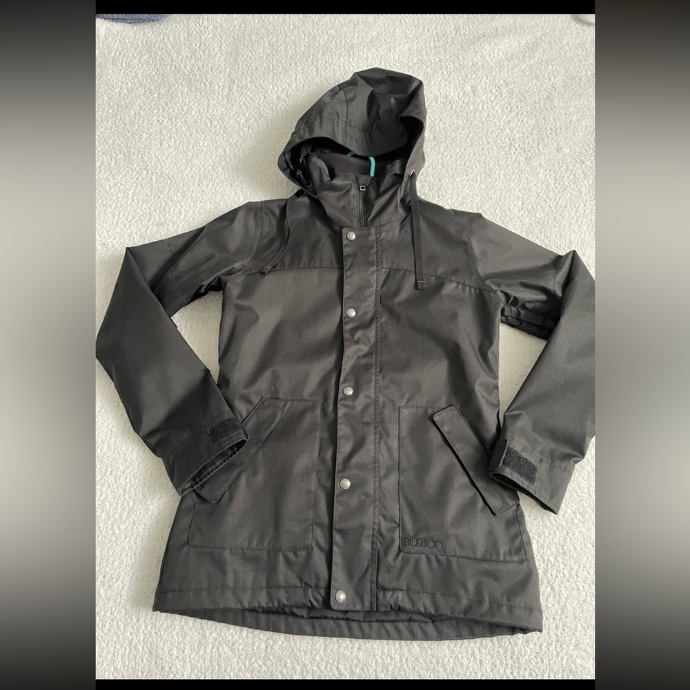 Burton Women’s DryRide ski/snowboard/winter coat, perfect condition. Sz S 🏂